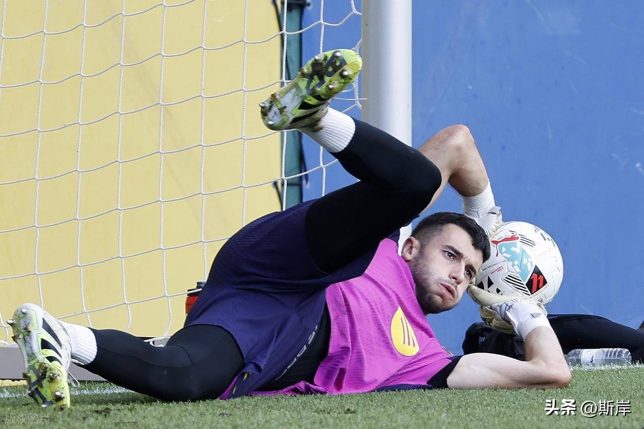 皇马豪取连胜,巴萨遭遇困难 皇马豪取连胜,巴萨遭遇困难