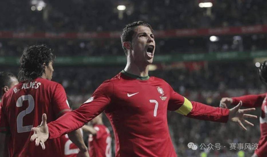 足坛焦点!顶尖球队争夺胜利的简单介绍 足坛焦点!顶尖球队争夺胜利的简单介绍