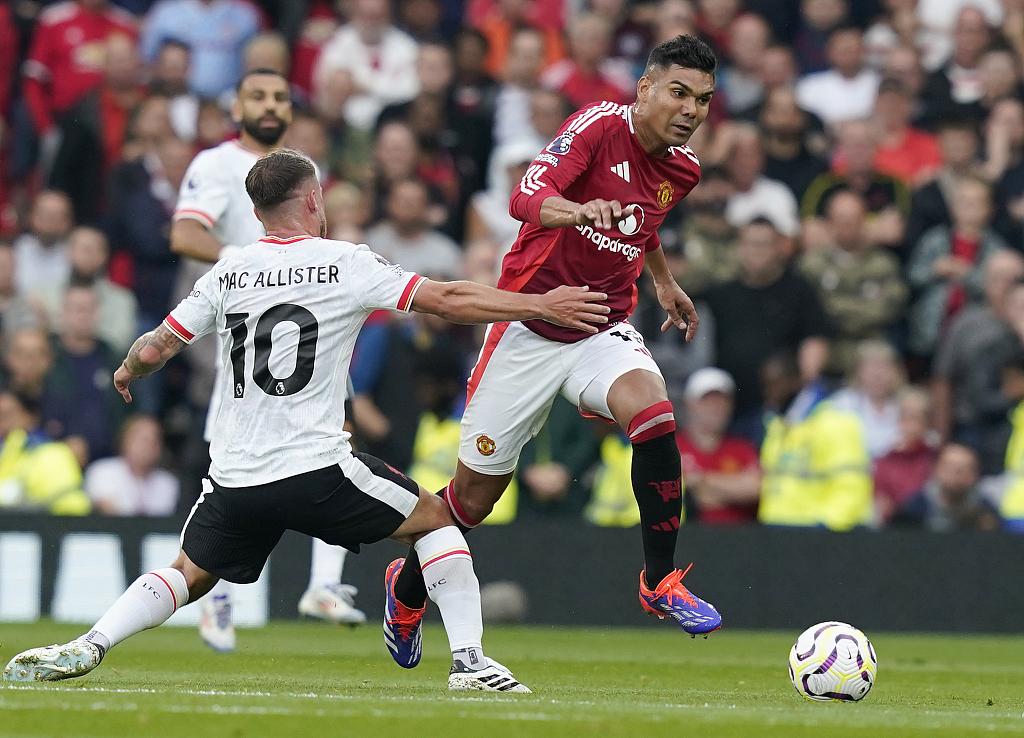 曼联全队合力，客场取得胜利