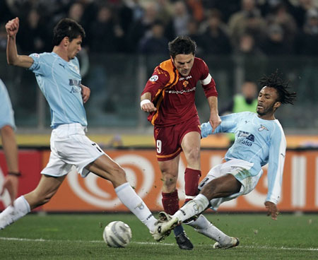 关于蒙特拉戴帽助拉齐奥主场大胜,欧战梦想加温的信息 关于蒙特拉戴帽助拉齐奥主场大胜,欧战梦想加温的信息