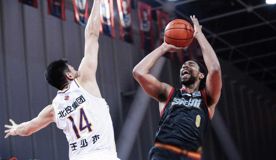 广州富力锐意夺冠，保持良好状态争取胜利的简单介绍