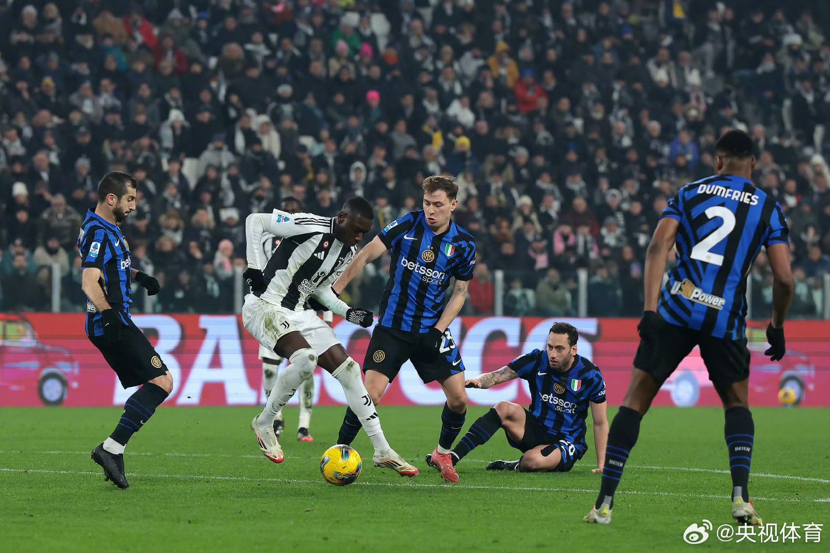 尤文图斯稳扎稳打，冲刺欧冠榜首的简单介绍