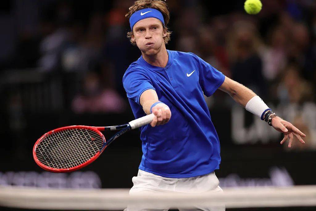 拉沃尔杯逆转戴维斯杯,西西帕斯带队取胜的简单介绍 拉沃尔杯逆转戴维斯杯,西西帕斯带队取胜的简单介绍