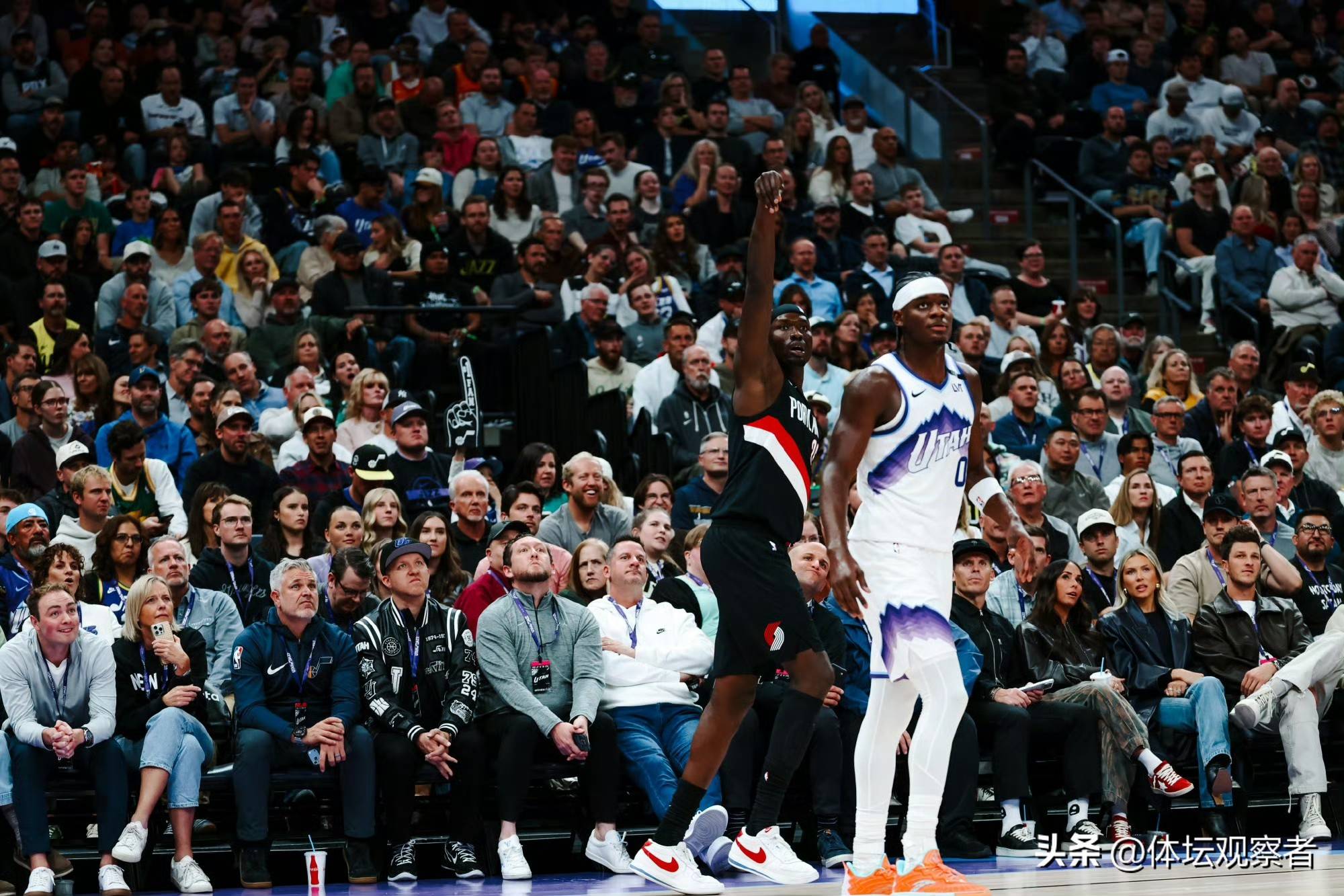 关于雄鹿险胜掘金，霍勒迪点燃赛场的信息