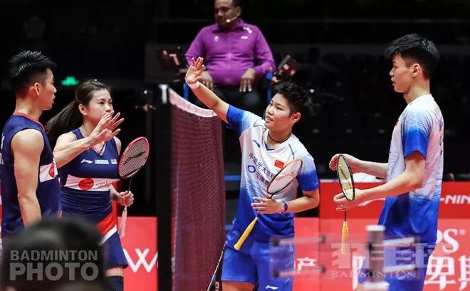 关于印度队险胜丹麦队，黄鸭组合点燃赛场的信息