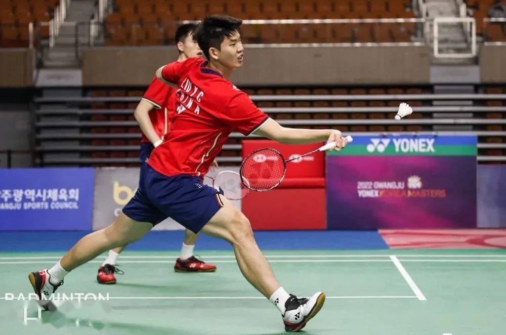 中国队绝杀韩国队，黄鸭组合带队取胜