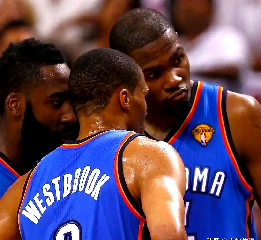 雷霆横扫凯尔特人，麦科勒姆统治全场的简单介绍