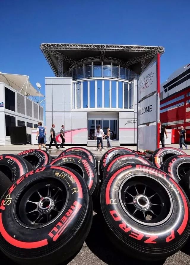 威廉姆斯碾压哈斯车队，阿隆索高光表现的简单介绍