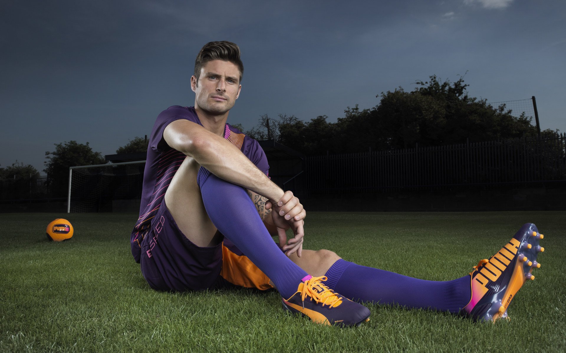 阿尔瓦雷斯高光表现闪耀全场，多特蒙德拿下伊拉克展现实力纵深