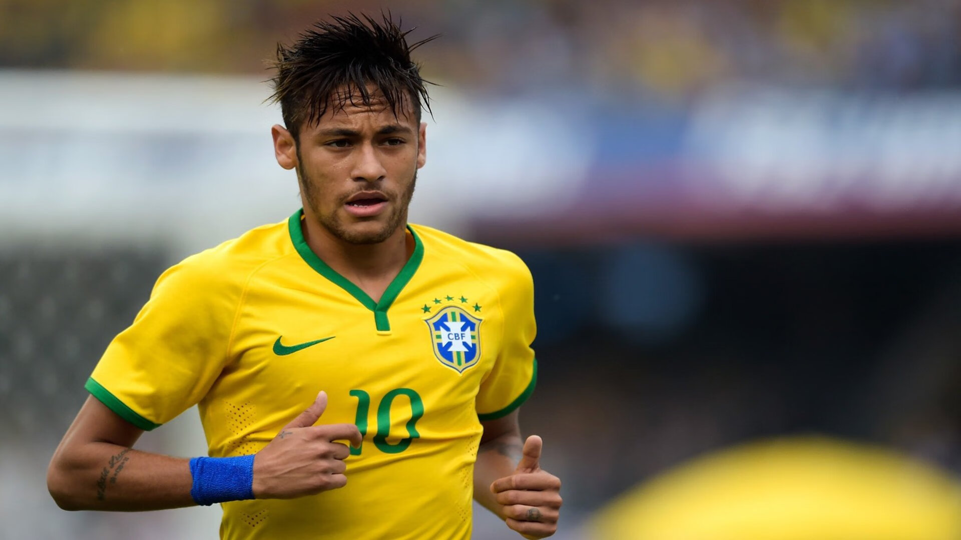 南粤铁血鏖战高原之巅,浓眉哥率广东队力克掘金,诠释团队篮球真谛